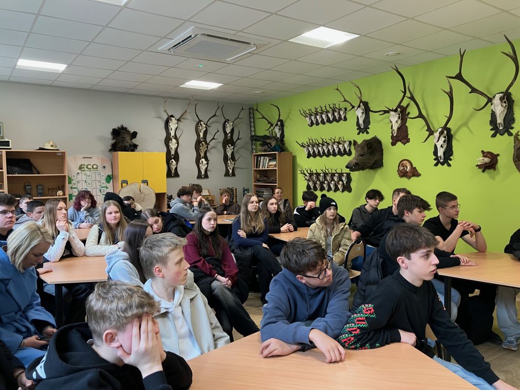WIZYTA UCZNIÓW KLAS ÓSMYCH W NASZEJ SZKOLE