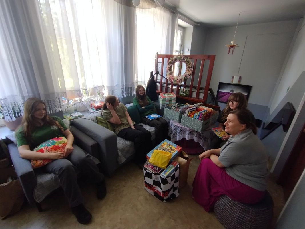 „Podaruj Dziecku Książkę” – zbiórka książek i wizyta w Domu Samotnej Matki w Kielcach